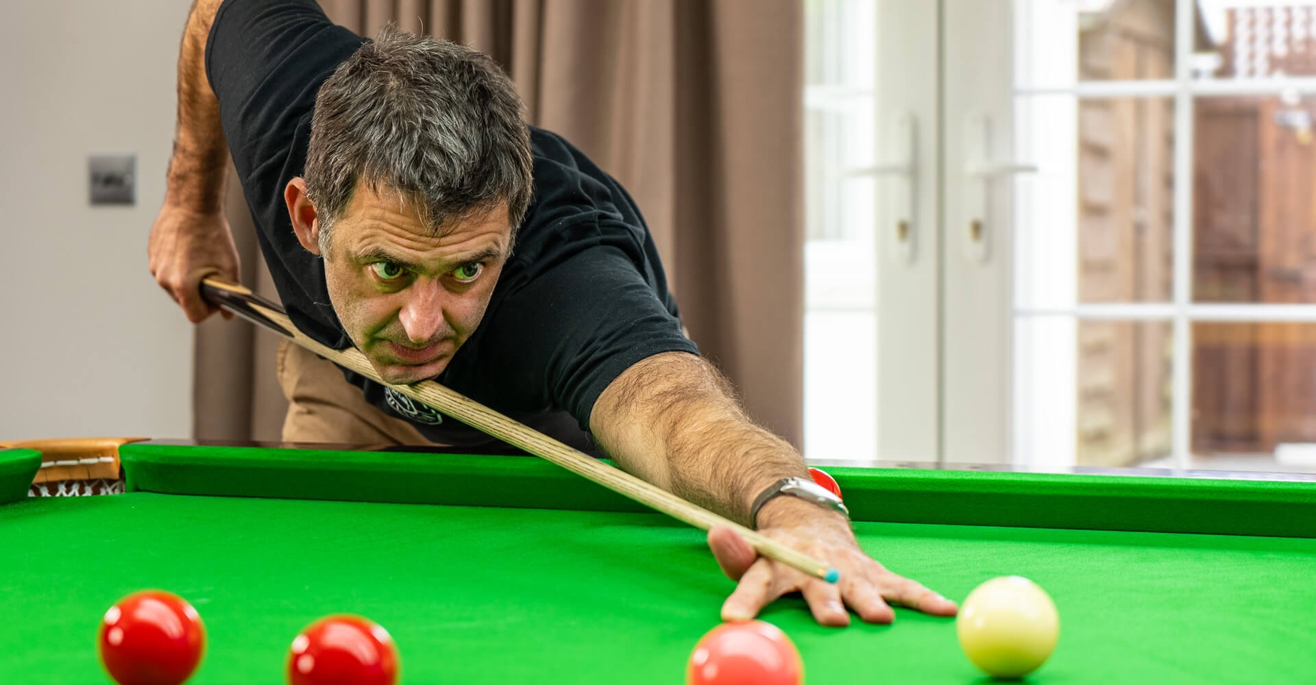 球男队在比 球男队在比